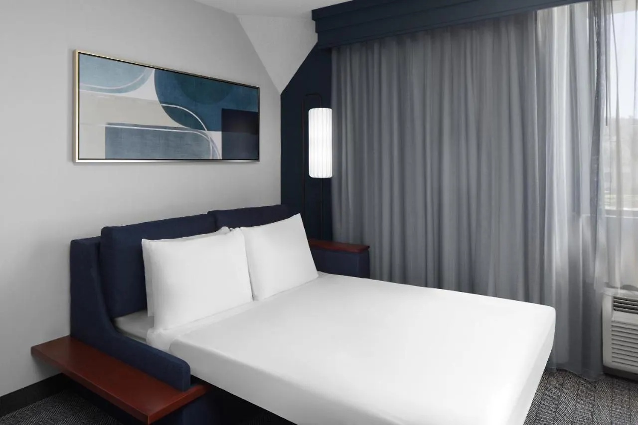 Courtyard By Marriott Rancho Bernardo Hotel