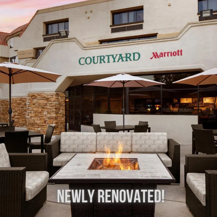 Courtyard By Marriott Rancho Bernardo Hotel 3*