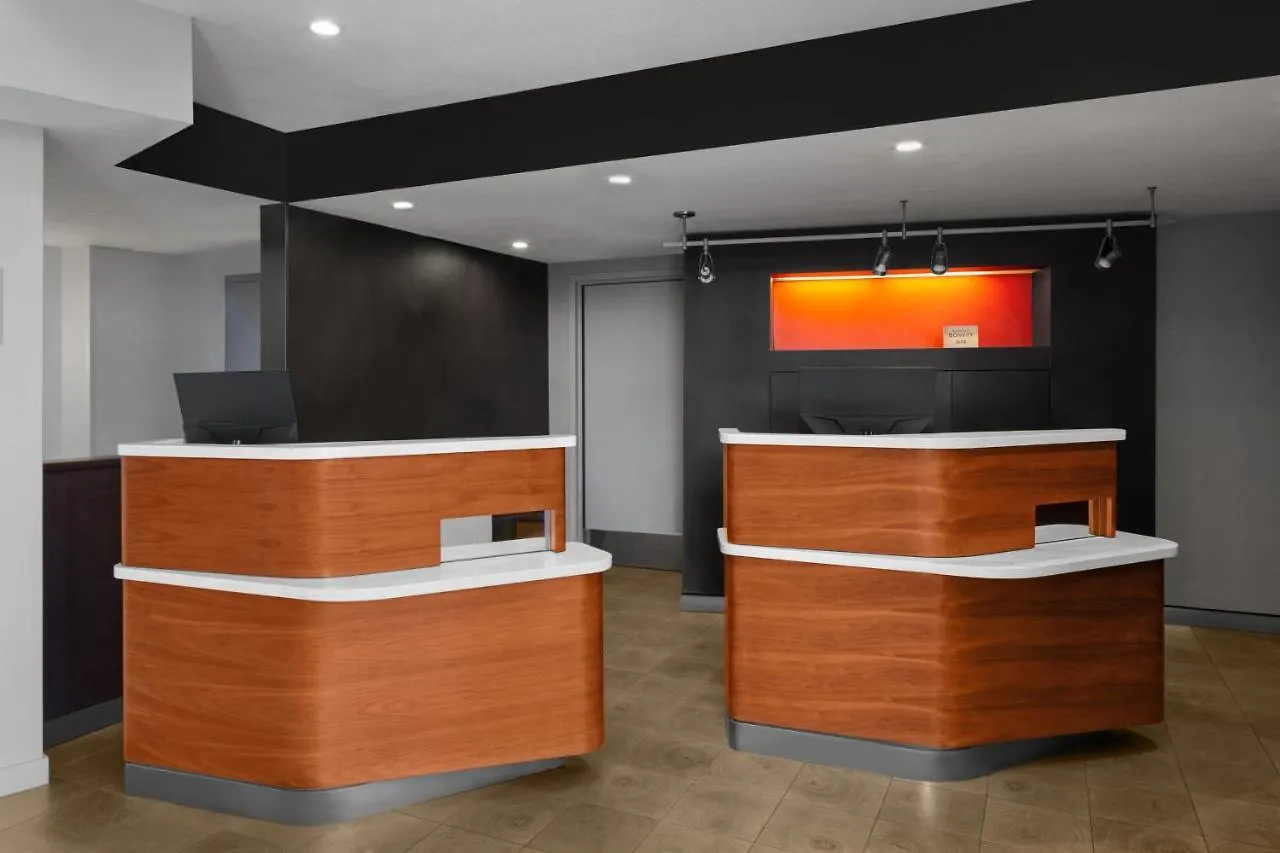 Courtyard By Marriott Rancho Bernardo Hotel 3*