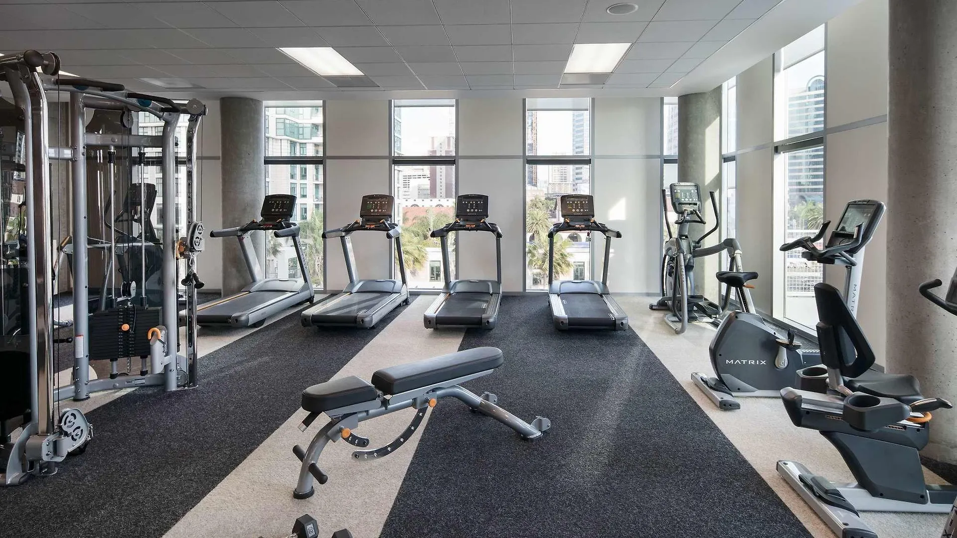 By Marriott Downtown/bayfront Hotel 3*