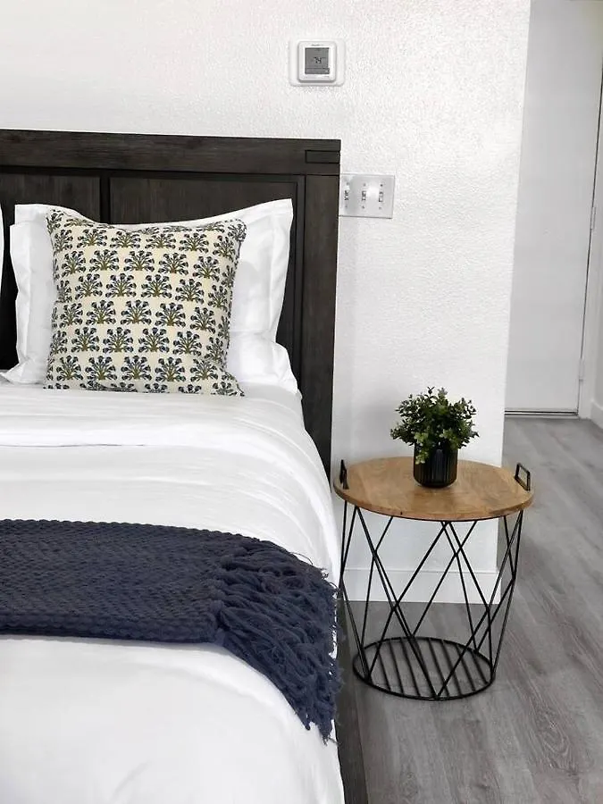 شقة Luxurious Walking Distance To Bay! سان دييغو