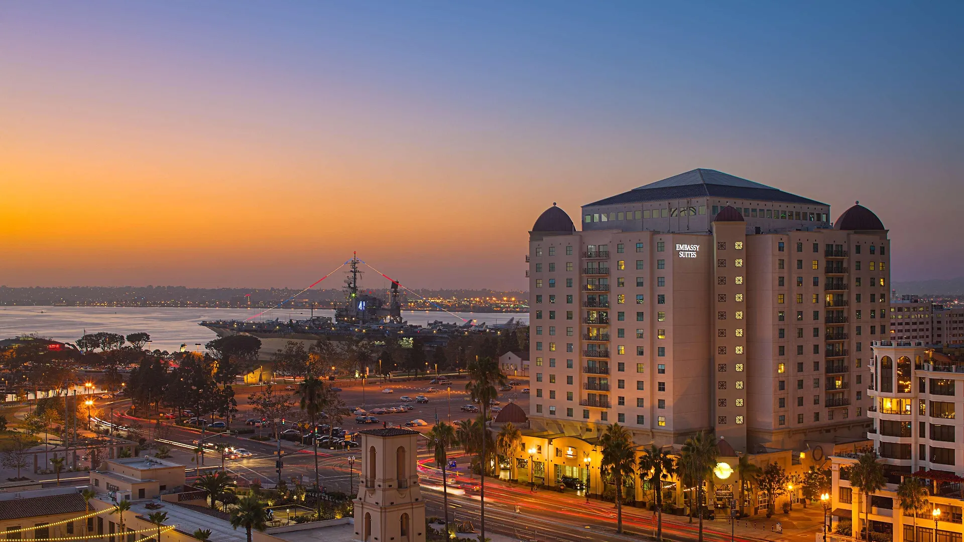 Hotel Embassy By Hilton Bay Downtown