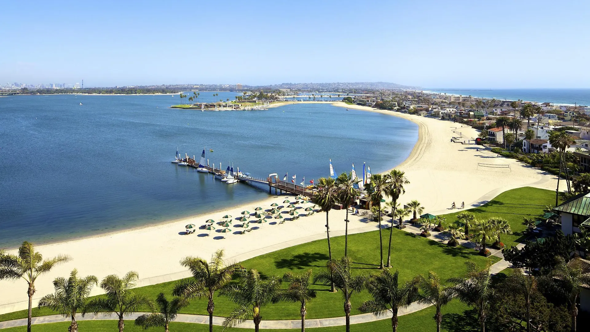 Otel Catamaran And Spa