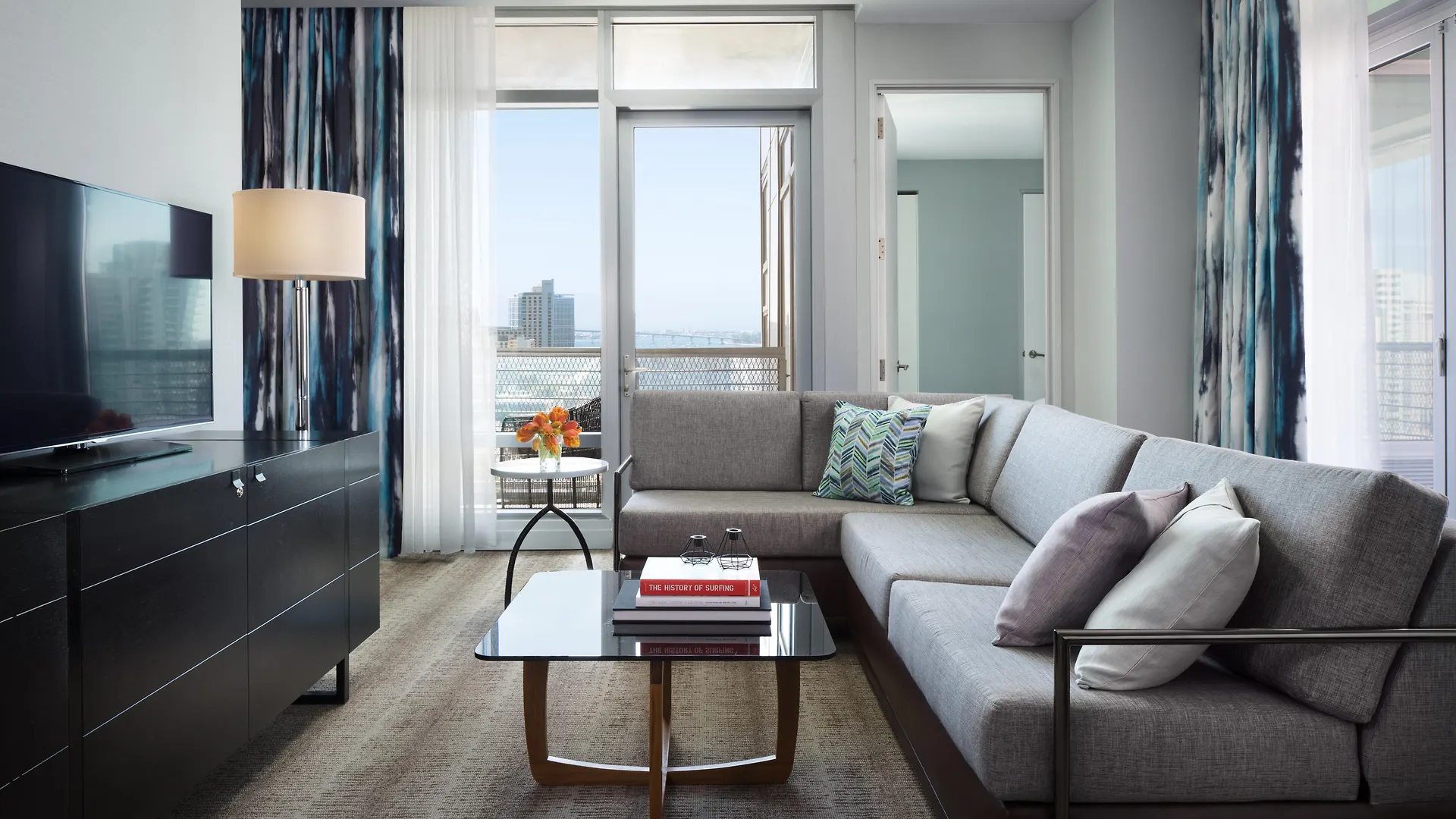 Alma Downtown, A Tribute Portfolio Hotel San Diego