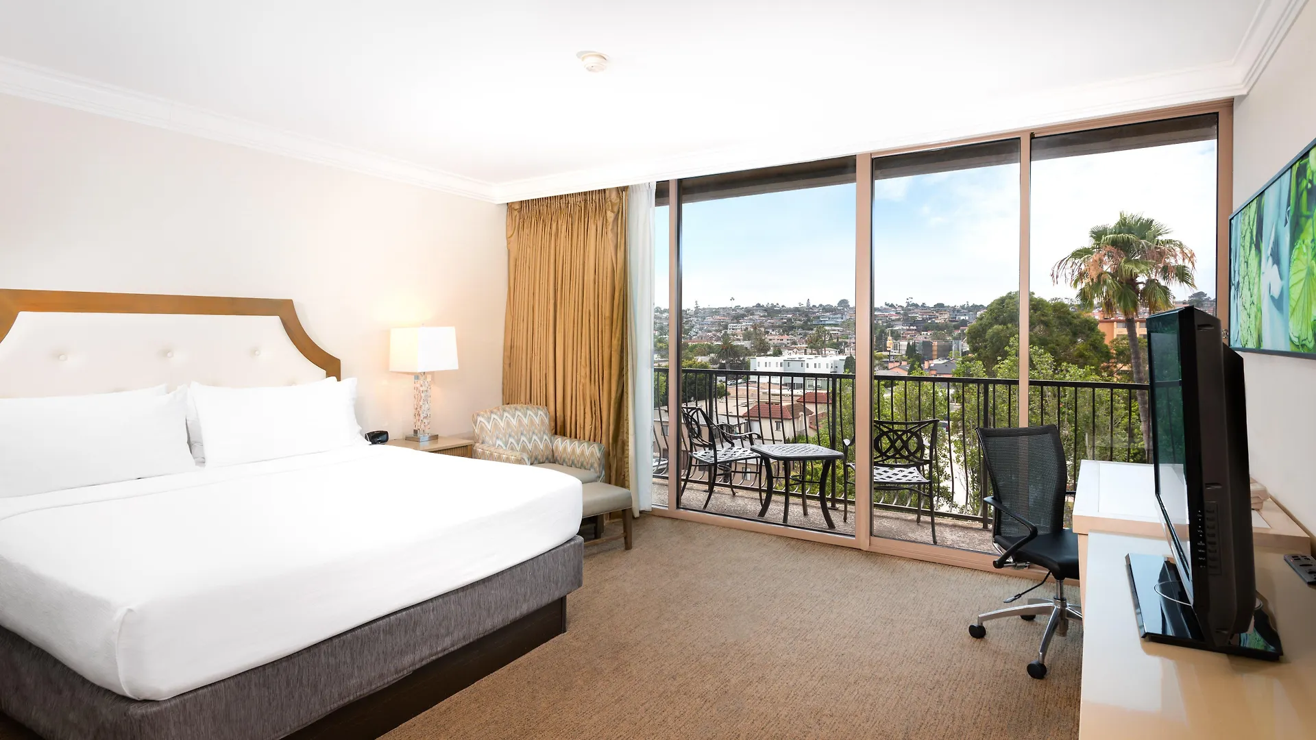 Doubletree By Hilton Bayside Semesteranläggning (resort) San Diego