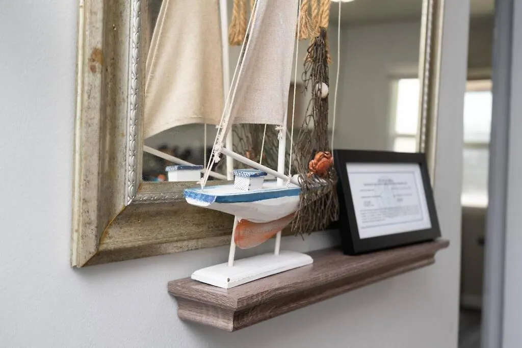 Holiday home Point Loma Escape - Walk To The Harbor Restaurants & Shops W Parking
