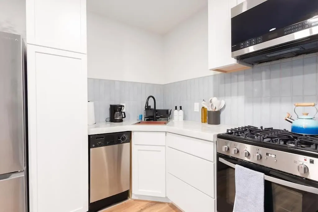 Cozy & Modern 1st-fl San Diego