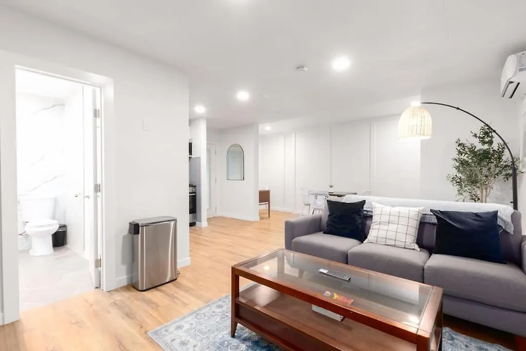 Cozy & Modern 1st-fl Daire
