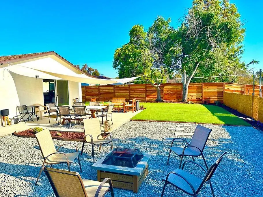 Modern With View And Large Private Backyard Tatil Evi