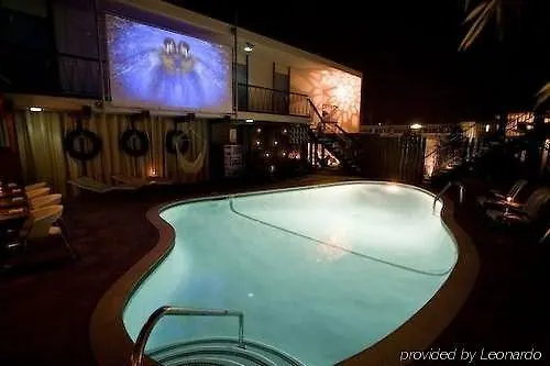 The Pearl 4*