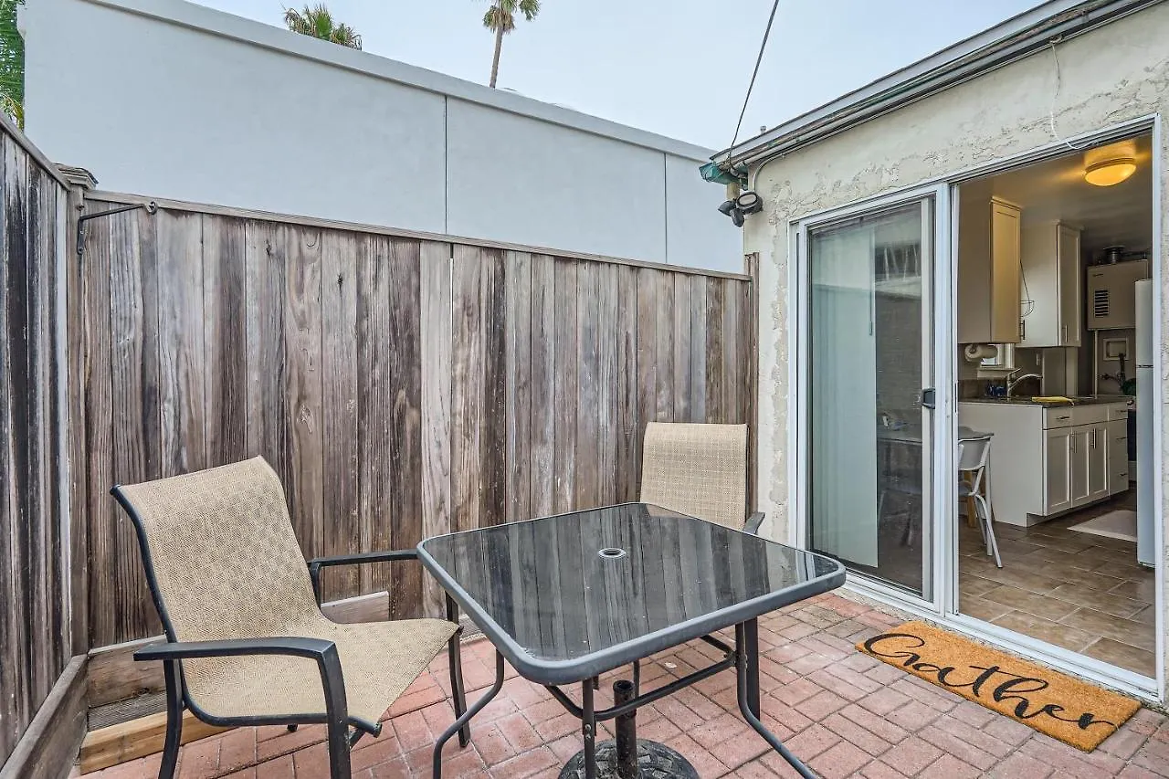 Ob W Outdoor Patio Apartment *