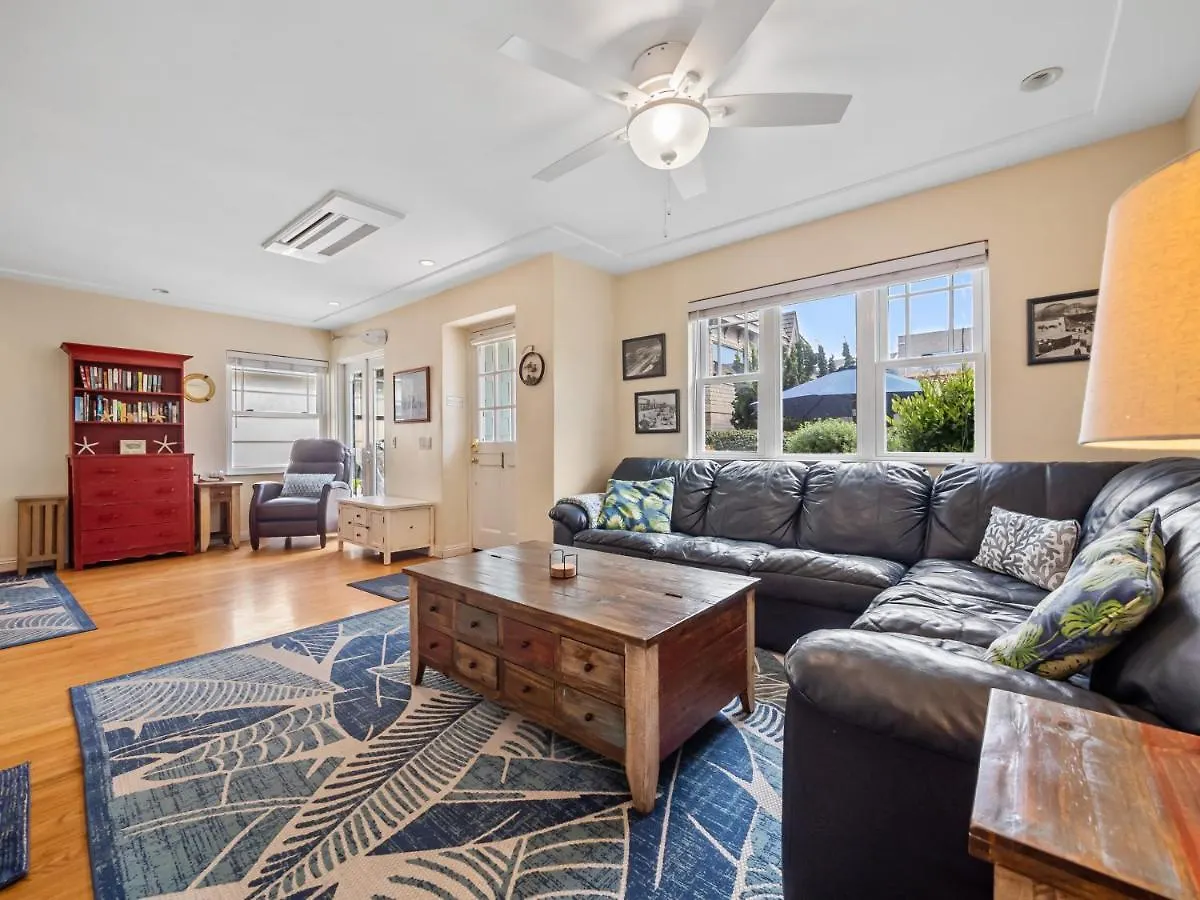 Stunning - Steps2sand, Ac, Large Patio And Fast Wifi!