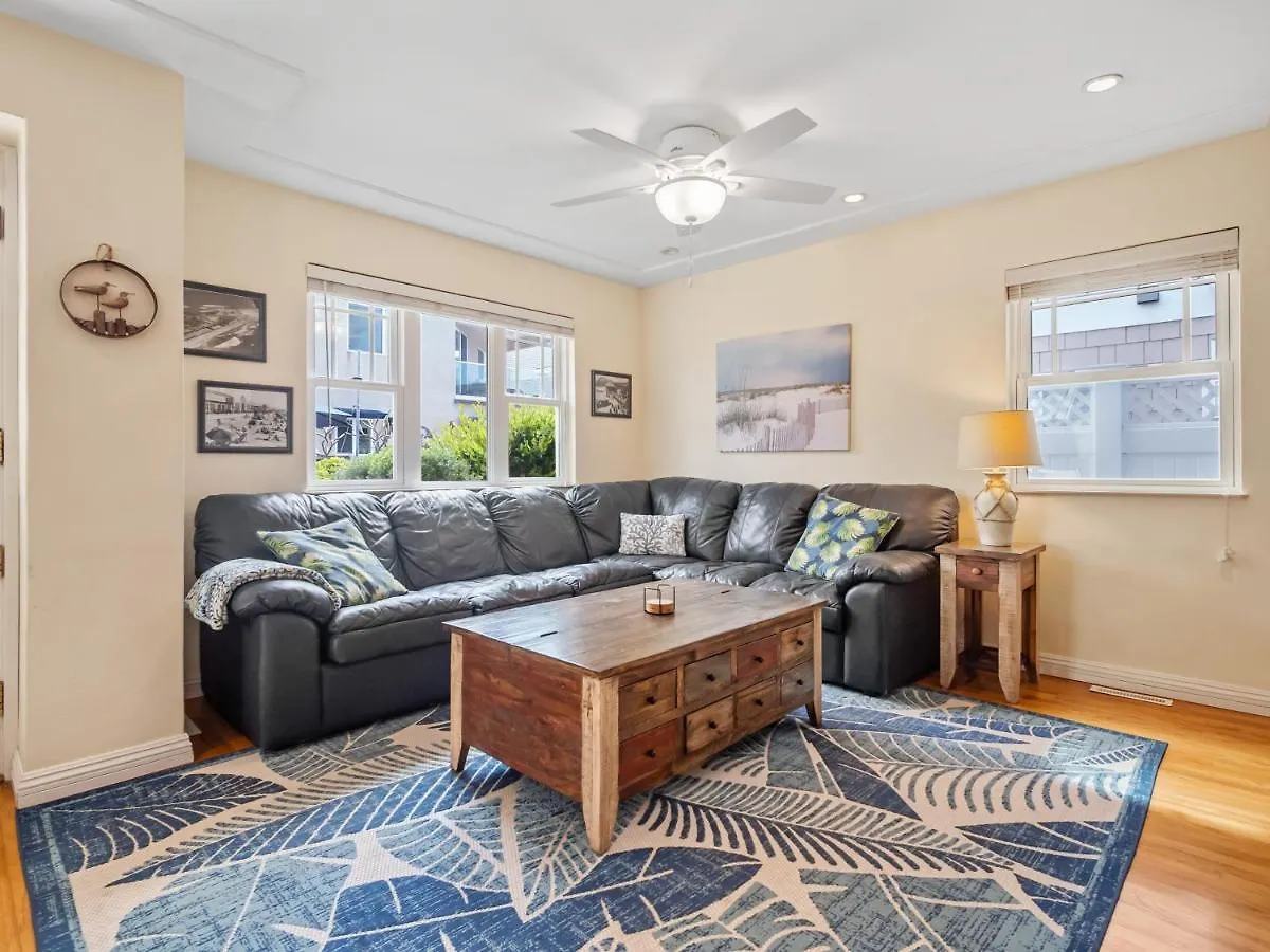 펜션 Stunning - Steps2sand, Ac, Large Patio And Fast Wifi!