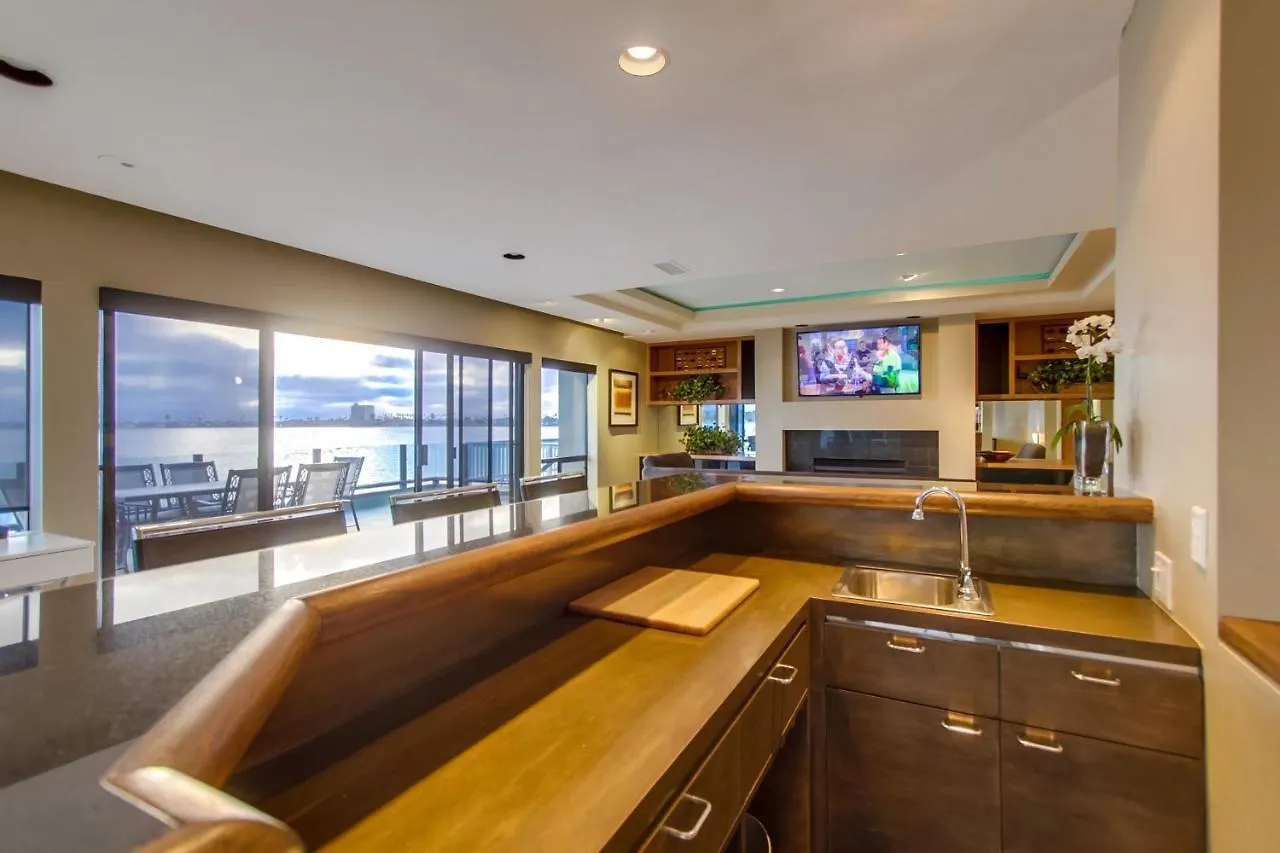 Mission Bay Dreams - W Bay Access, Parking, Pool & Nyaraló *
