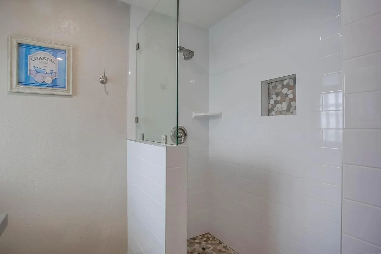 Ormond Oasis - Large Private Patio, Washerdryer, Pet Friendly & Steps2sand! 度假居