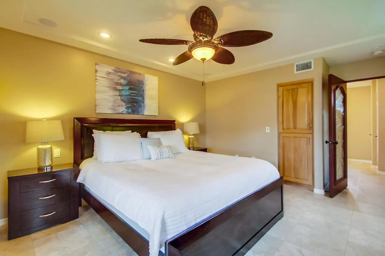 度假居 Rooftop Paradise W Private Patio, Garage & Ac *