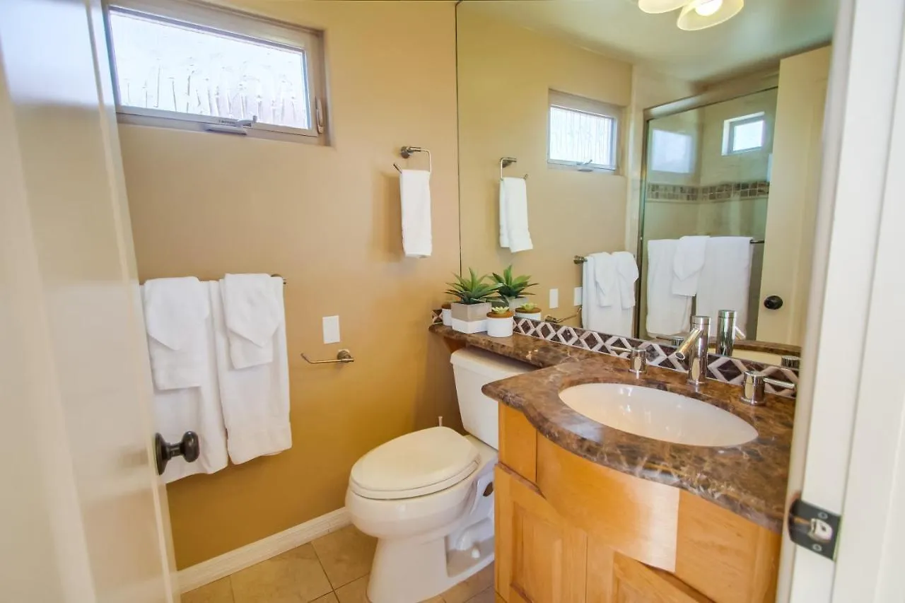 Rooftop Paradise W Private Patio, Garage & Ac *