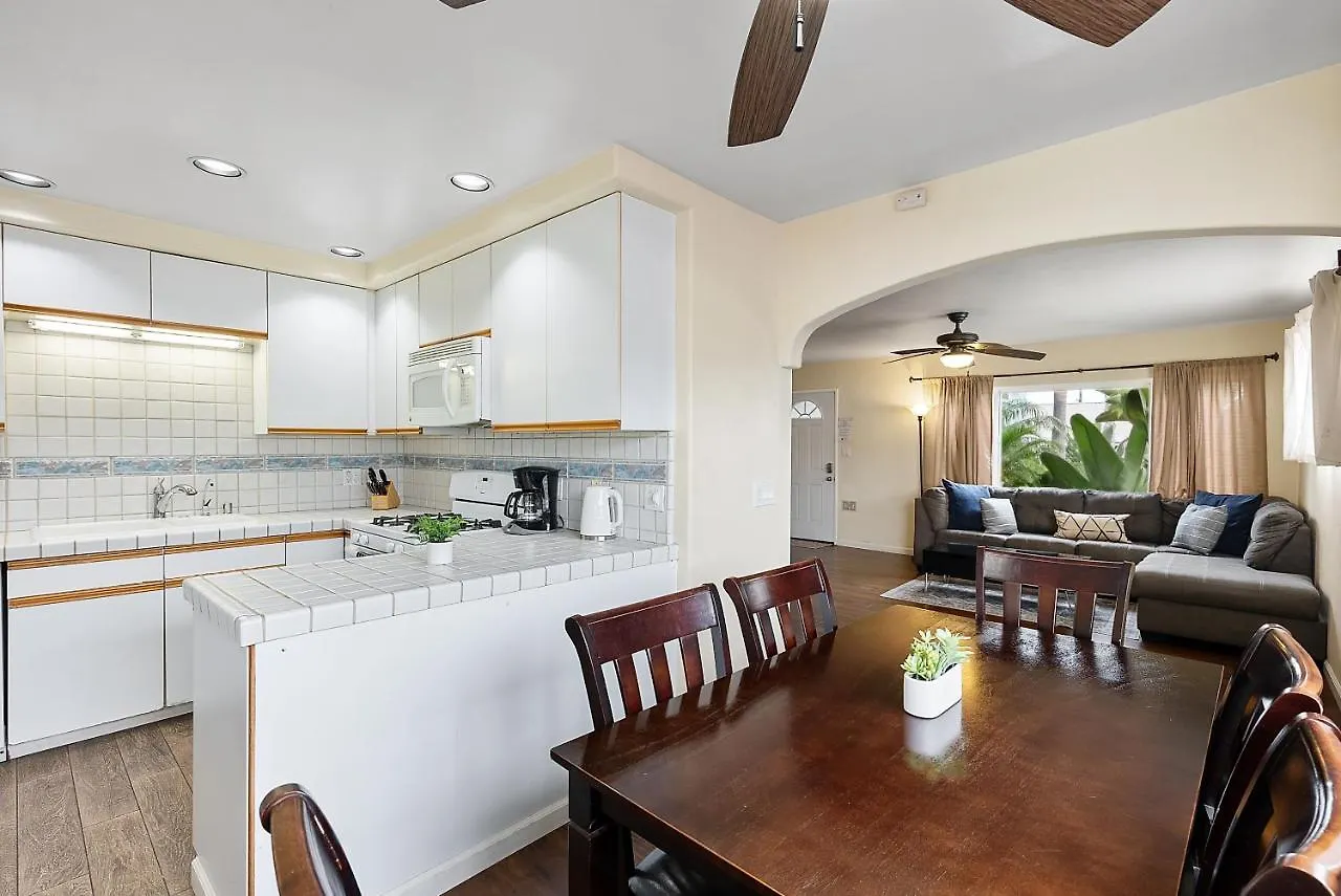 Pacific Oasis - Large Patio, Parking & Walk To 샌디에이고