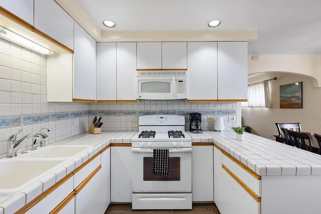 Pacific Oasis - Large Patio, Parking & Walk To 펜션 *