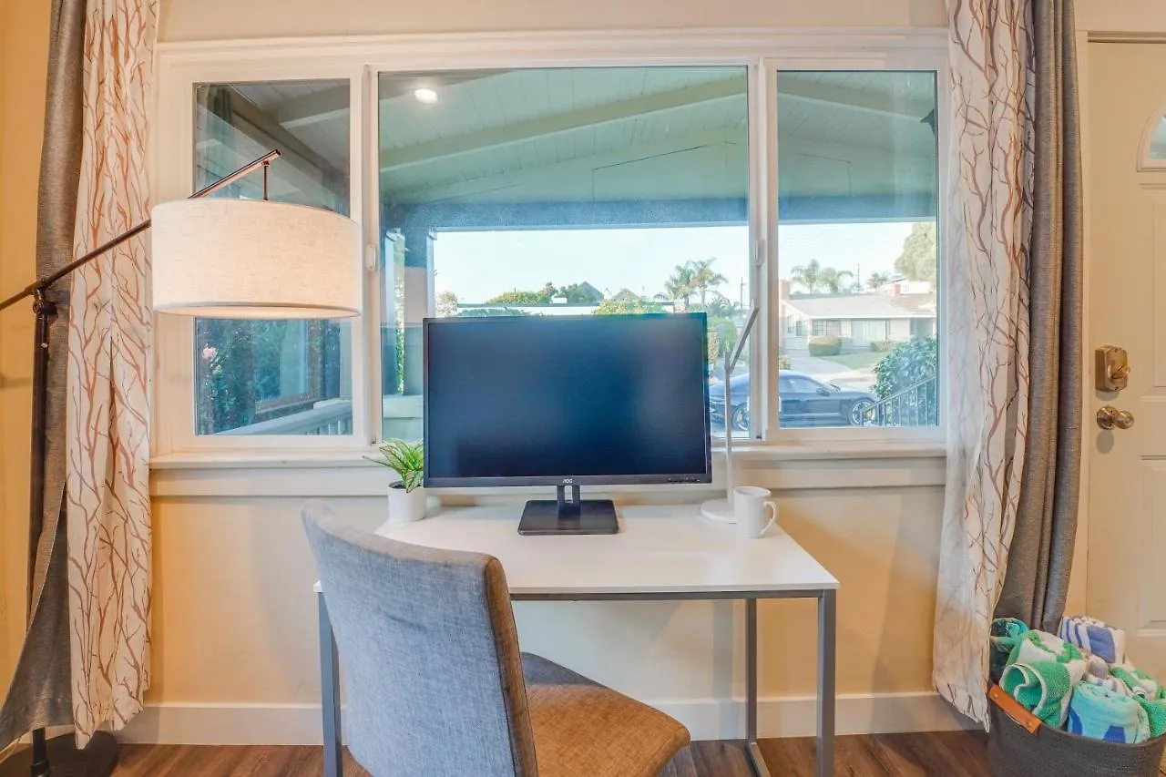 펜션 La Jolla Oasis - Pet Friendly, Large Backyard, Walk2beach & Location! 샌디에이고