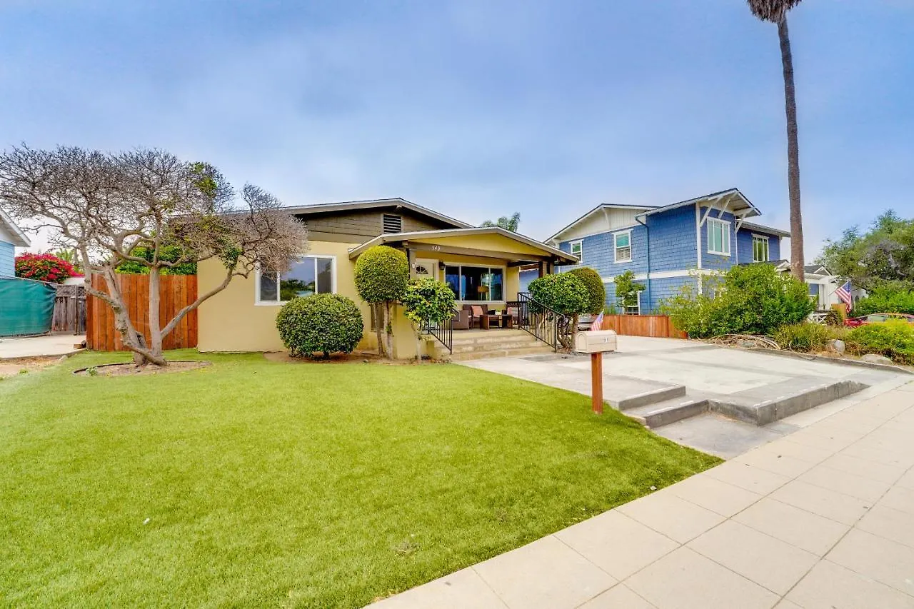 La Jolla Oasis - Pet Friendly, Large Backyard, Walk2beach & Location! 펜션 *