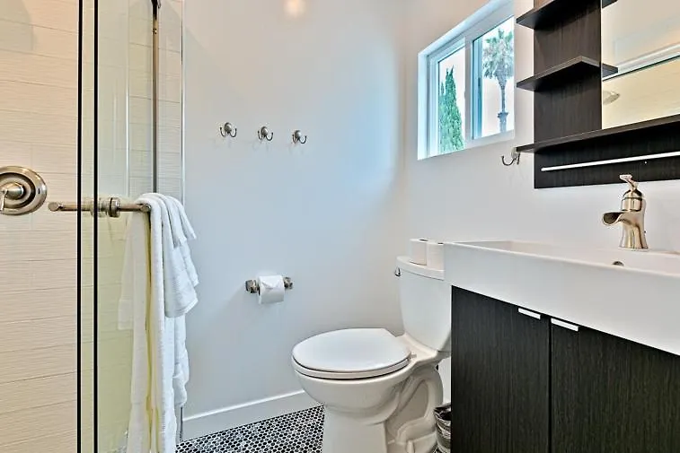 Tatil Evi Shores Perfection - Spa, Ac, Pet Friendly, Parking, Fire Pit & Massive Private Yard! San Diego
