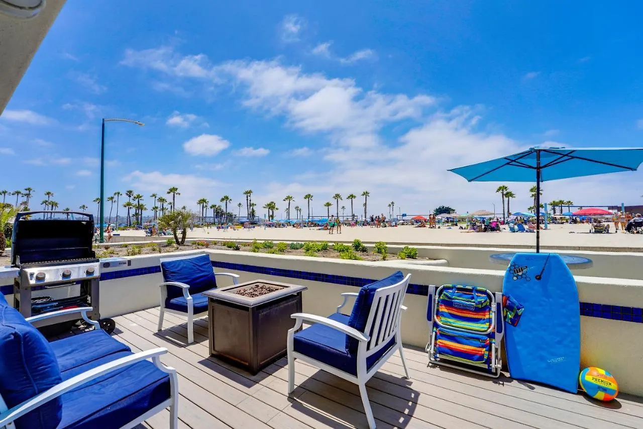 Oceanfront With Front Patio, Gas Grill, Fire Pit - Prime Location!! Feriehus