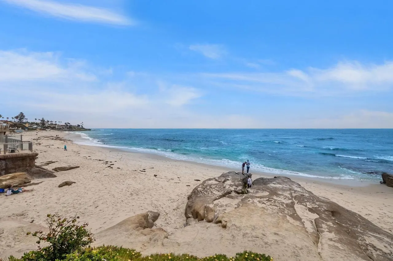 Beachfront Oasis Daire *