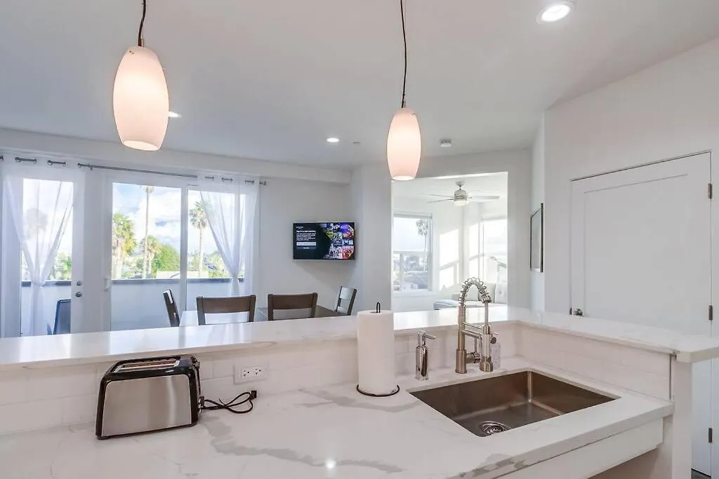 Park Blvd Paradise 304 New Construction King Bed