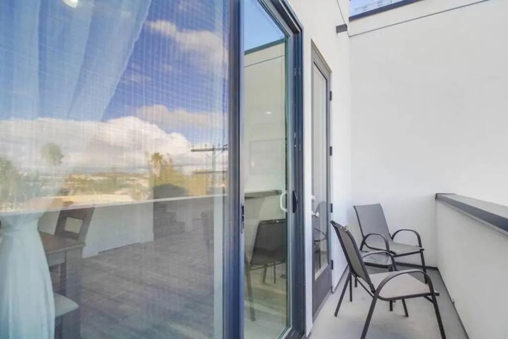 Park Blvd Paradise 304 New Construction King Bed * San Diego