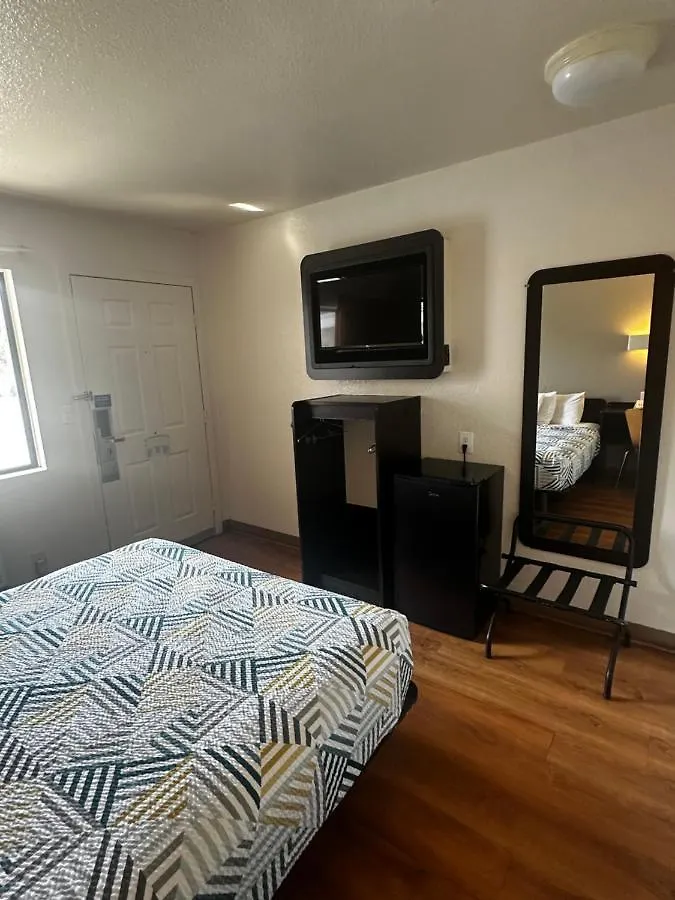 6-san Diego, Ca - Circle - Mission Valley 2*