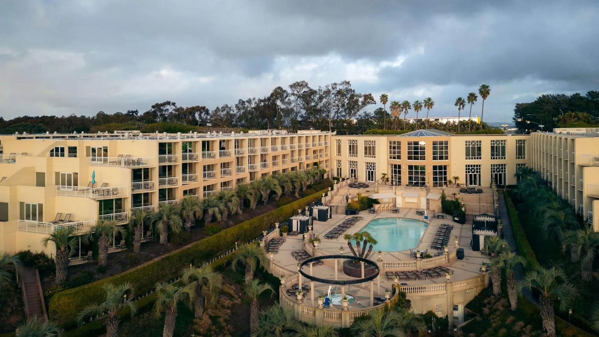 Hilton La Jolla Torrey Pines Resort San Diego