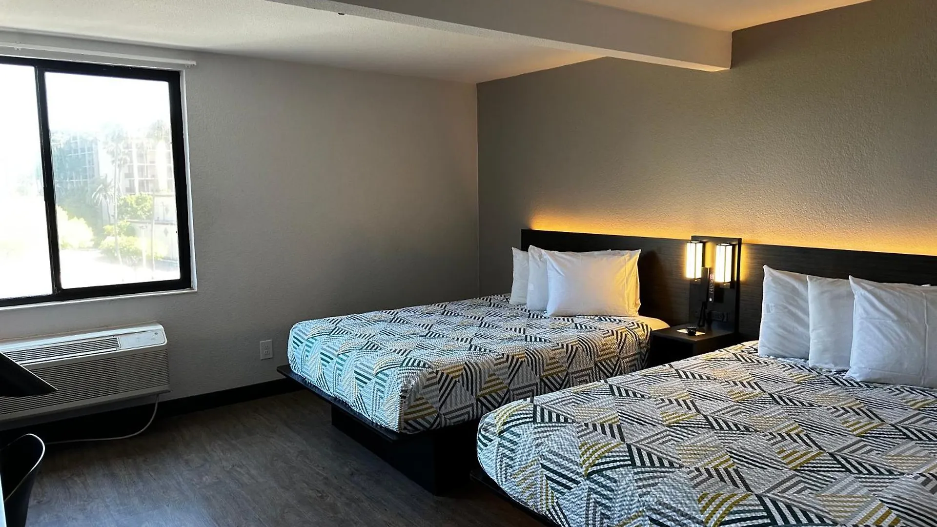 6-san Diego, Ca - Circle - Mission Valley San Diego