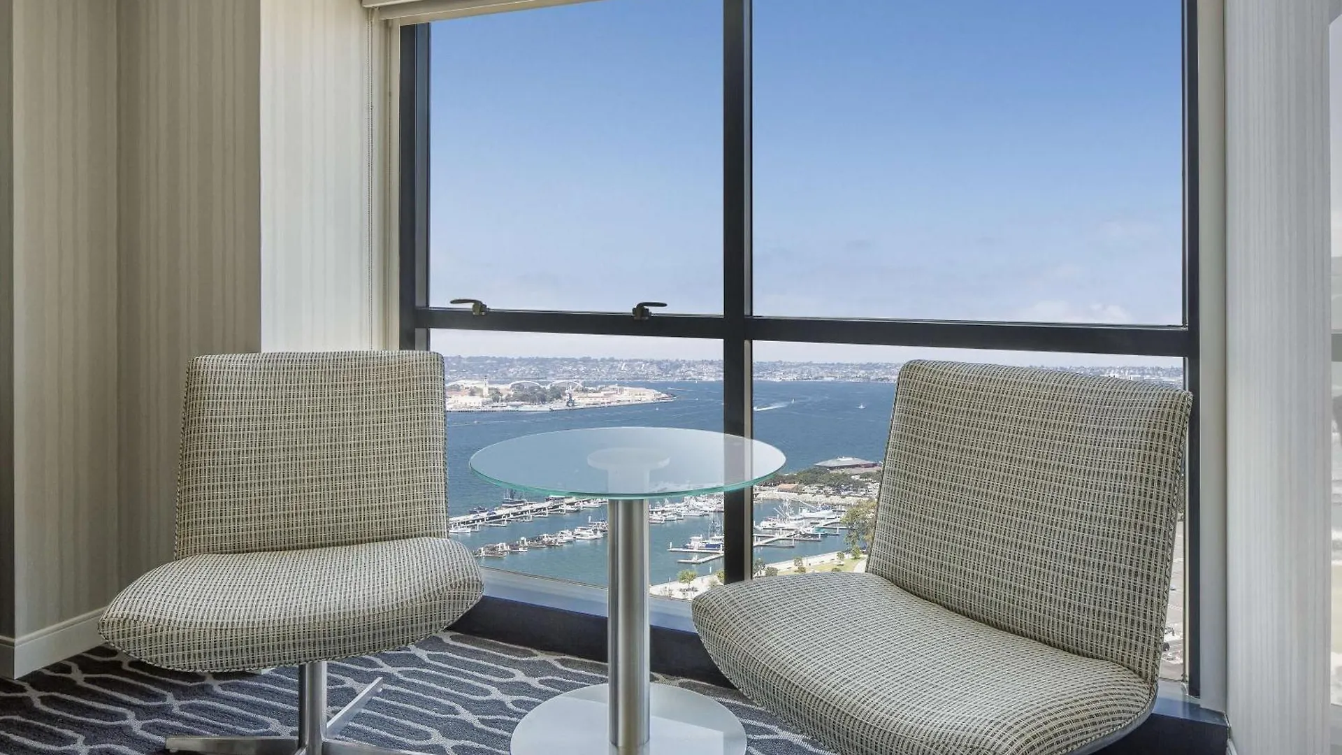 Hotel Manchester Grand Hyatt 4*