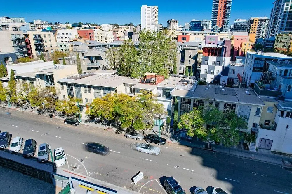 Kettner Row 1 בית נופש