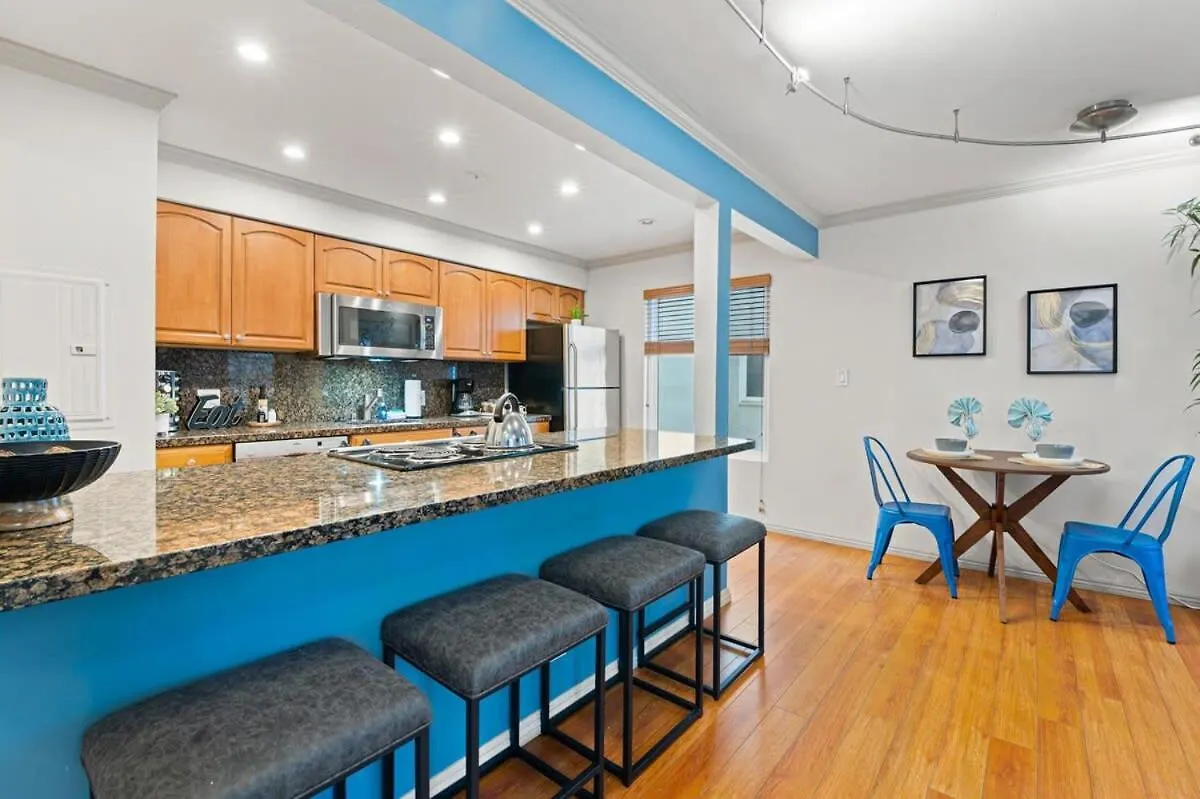 La Jolla Seaside Dream W Private Patio & Jacuzzi *