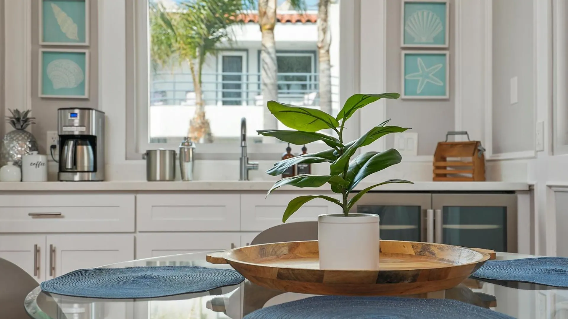 펜션 Massive W Stunning Rooftop, Parking, Spa, Ac & Bay Views!