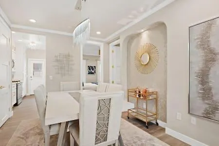 펜션 Champagne Taste Luxury In Hillcrest 샌디에이고