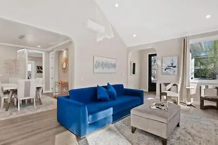 Champagne Taste Luxury In Hillcrest 펜션