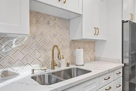 Champagne Taste Luxury In Hillcrest 샌디에이고
