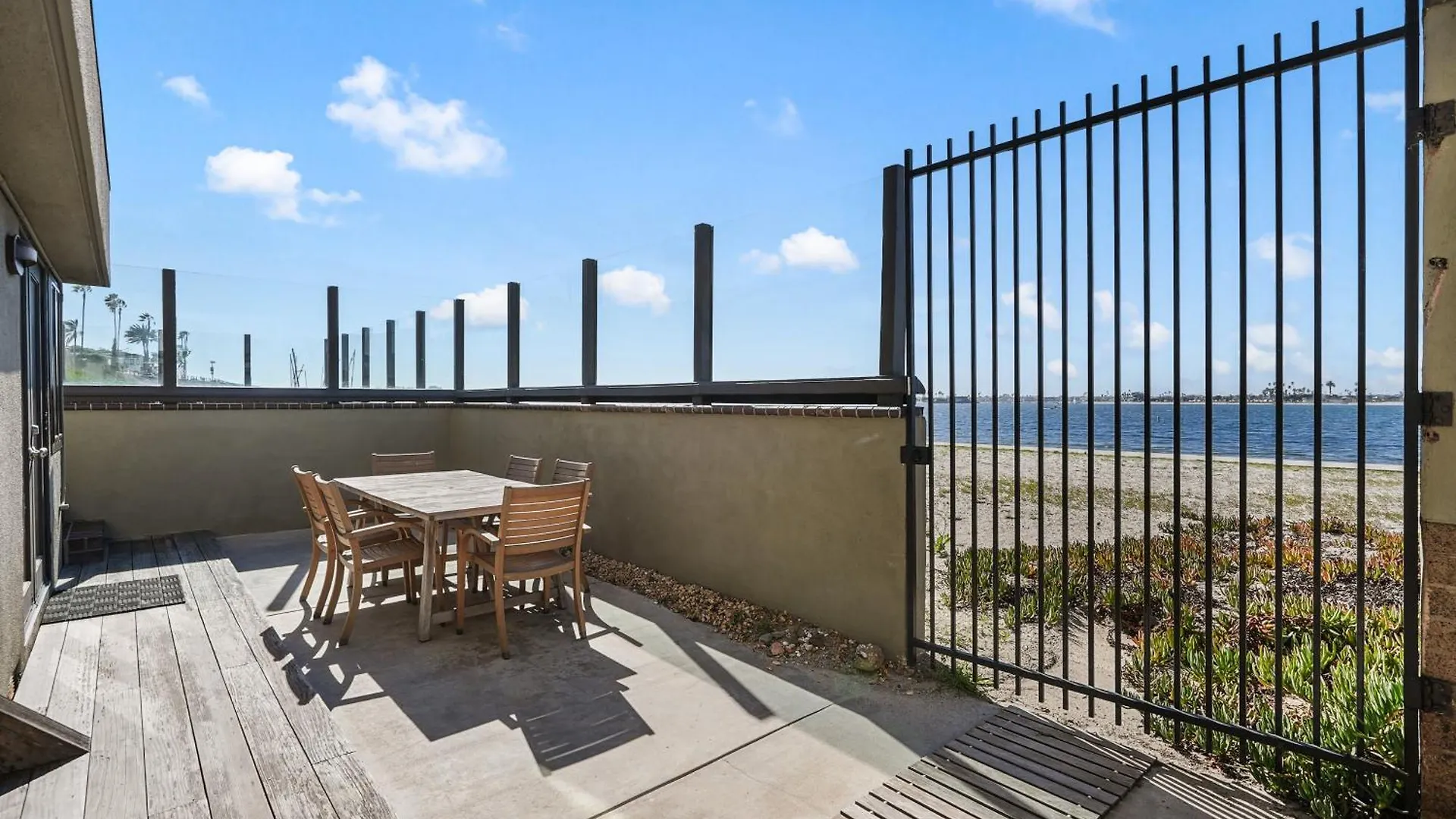 Mission Bay Dreams - W Bay Access, Parking, Pool & Nyaraló