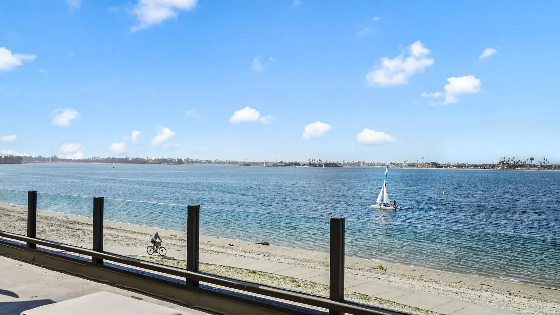 Mission Bay Dreams - W Bay Access, Parking, Pool & San Diego