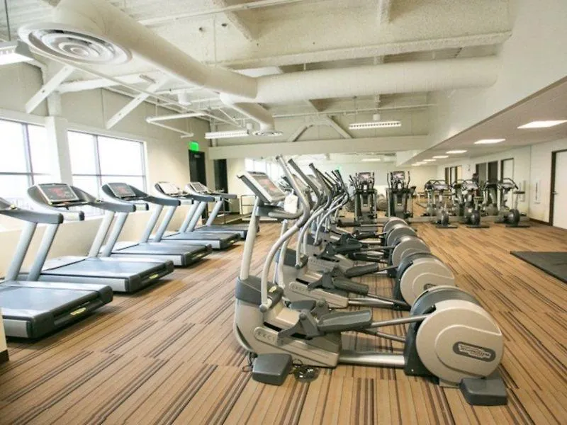 Hotel Western Bayside 3*
