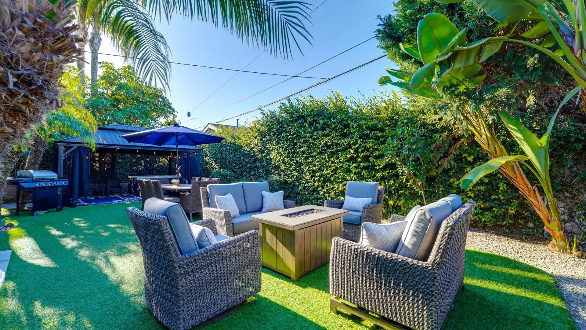 Shores Perfection - Spa, Ac, Pet Friendly, Parking, Fire Pit & Massive Private Yard! San Diego