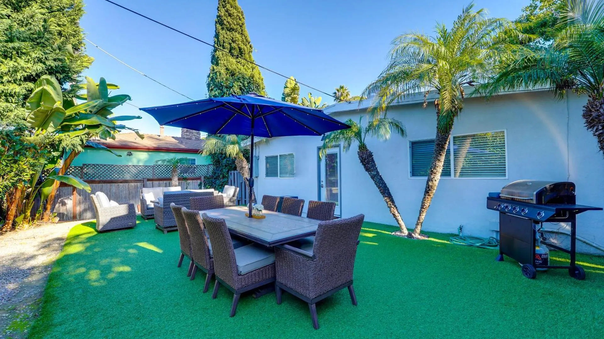 Tatil Evi Shores Perfection - Spa, Ac, Pet Friendly, Parking, Fire Pit & Massive Private Yard! *