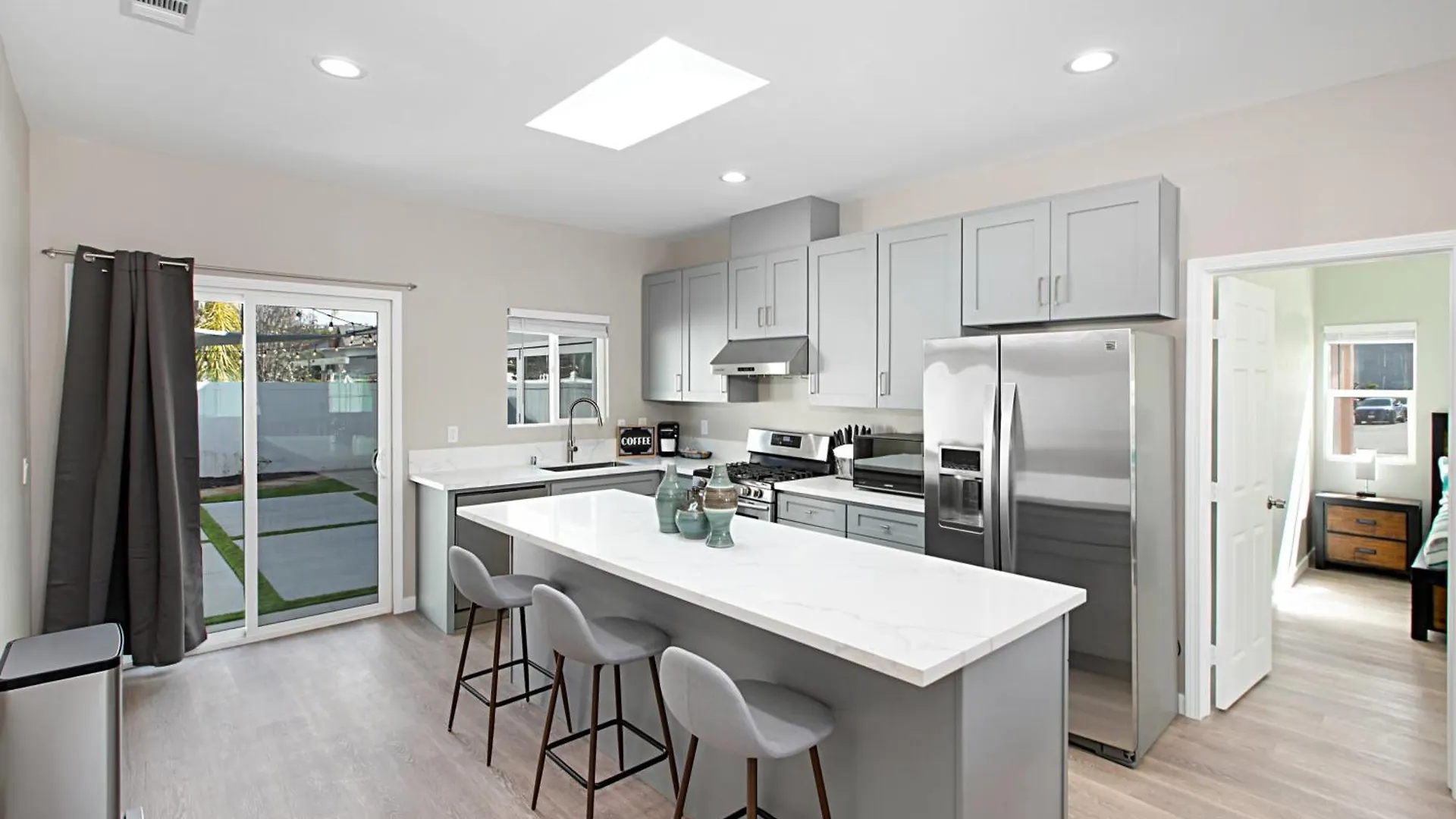 Family Friendly Newly Built Home! 度假居