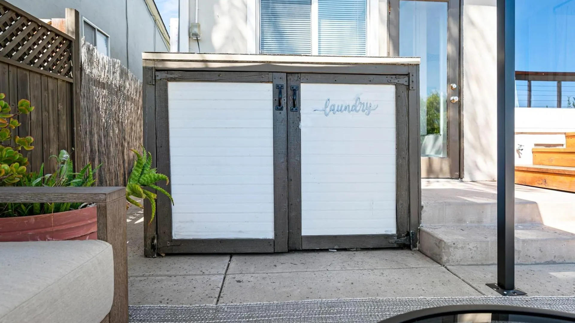 Delightful Pet-friendly South Park
