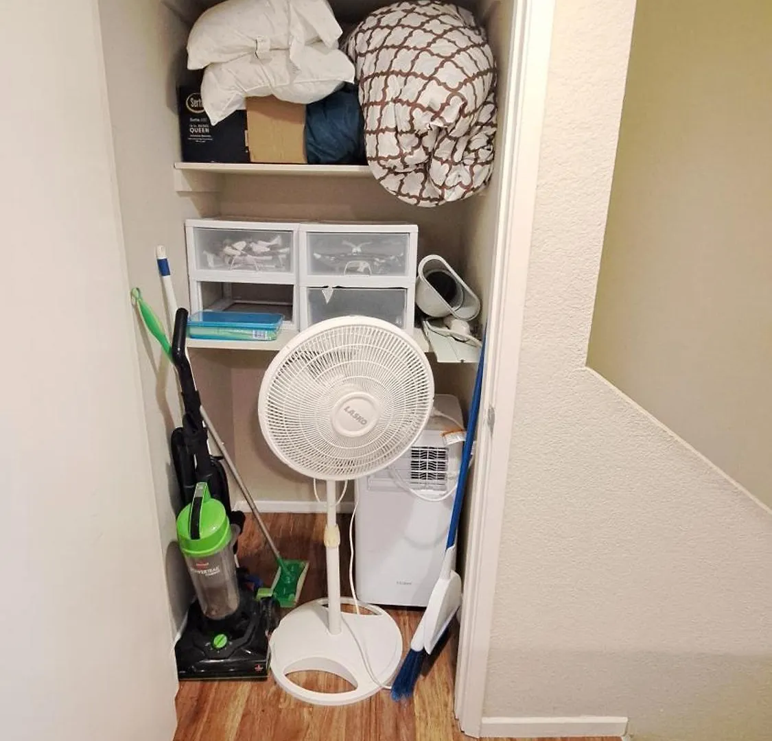 Corner 2-story One Bedroom La Jolla
