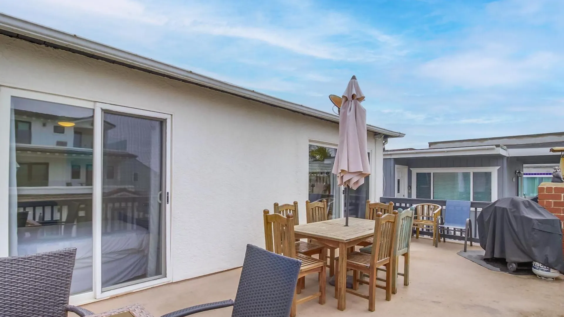 Oceancatcher - Newly Remodeled 3 Bedroom Retreat With Ocean View In The Heart Of Mission Beach, Sleeps 10 *