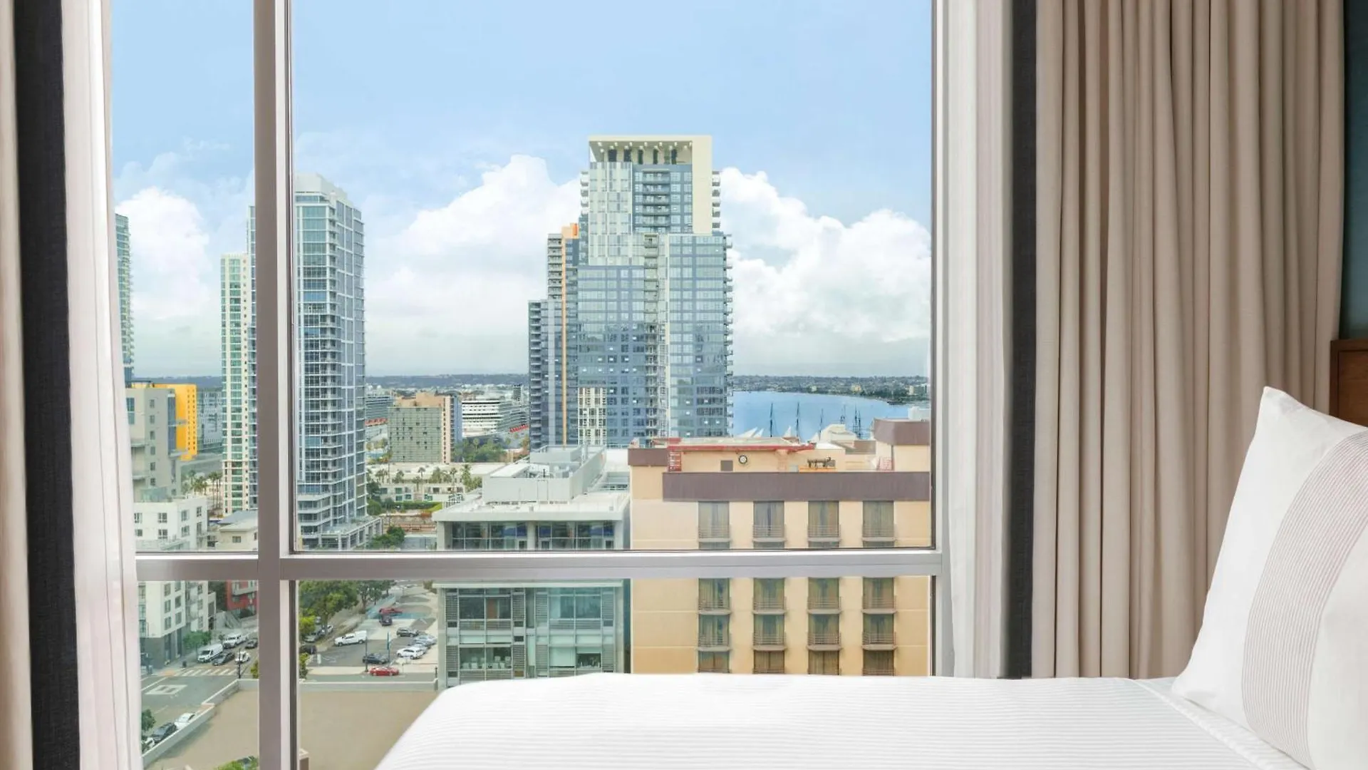 Carte Downtown, Curio Collection By Hilton Hotel 4*
